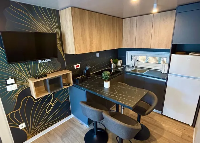 Mobile Homes Eva *