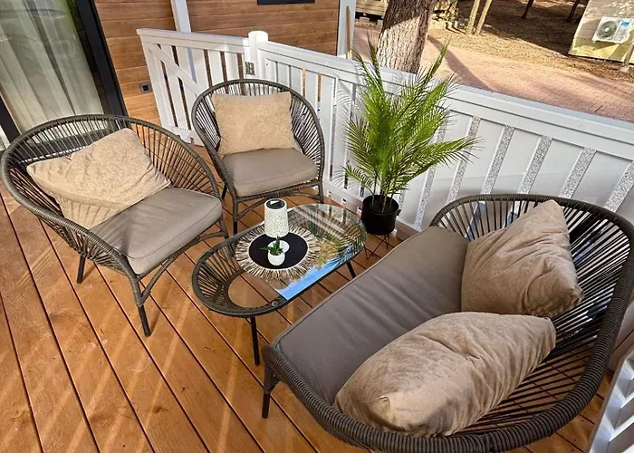 Кемпинг Mobile Homes Eva Биоград-на-Мору