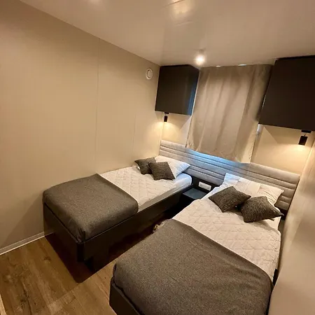 营地 Mobile Homes Eva 比奥格勒·纳·莫鲁